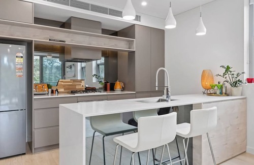 Gosford Apartment | Viewpoint - Gosford Panorama Water & Stadium Views