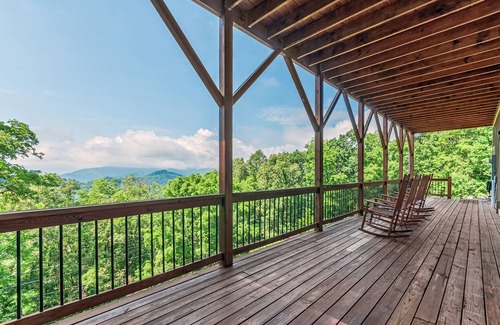 Waynesville House | Views Experience serene stays near Great Smokies