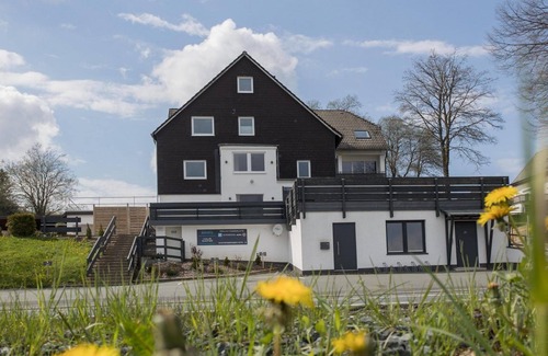 Neuastenberg Apartment | Views of the beautiful mountains of Sauerland from this practical apartment