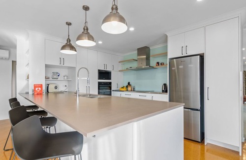 Blenheim House | Views over Blenheim - Blenheim Holiday Home