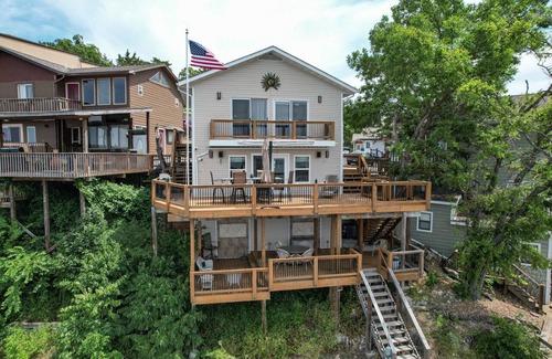 Osage Beach House | VIEWS! Sunset Haven - Lakefront Retreat - 3 Decks