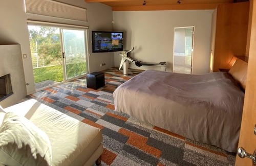 West Hollywood House | Views Views Secure Hollywood Hills Above Sunset Blvd & Near Chateau Marmont