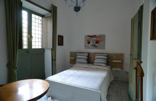 Velletri Bed & Breakfast | Vigna dell'Agrifoglio Home Residence di Eugenio Azzolini