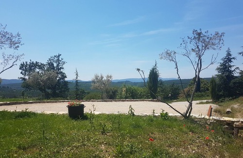 Saint-Michel-l'Observatoire Villa | Villa Les Oliviers, in the countryside near the village