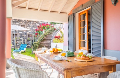 Sao Martinho Ski Chalet | Vila Botânica - By Wehost