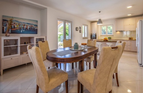 Valdebek Villa | Vila Lotus 13C with private pool and jacuzzi.