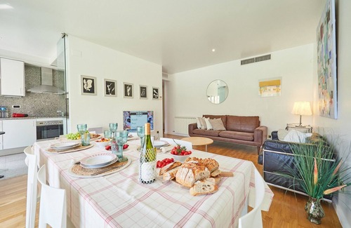 La Vila Olimpica del Poblenou Apartment | Vila Olimpica Pool Suites