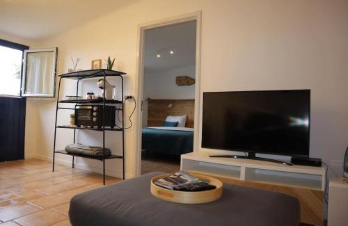 Bretanha Apartment | Vila Pilar Mar - Rural Apartment in the Countryside of São Miguel
