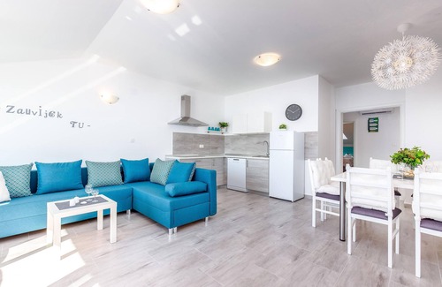 Dramalj Apartment | Vila Veronique with wonderful sea view VVG