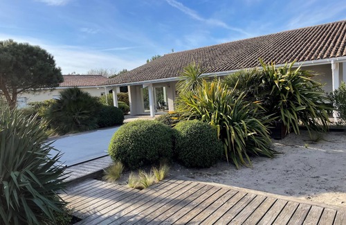 Vensac Villa | Villa à 5 Minutes de Locéan Dans un Cadre Magnifique