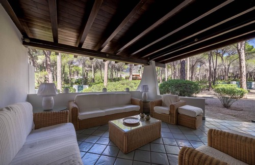 Santa Margherita di Pula Villa | Villa 100 mt from the sea with WI-FI in private condominium a few km from Pula