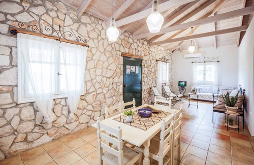 Marathias Villa | Villa ∙ 2 bedrooms ∙ 5 guests