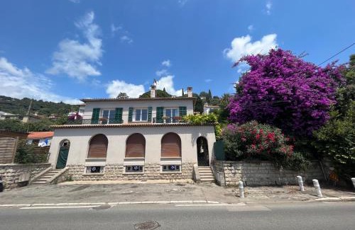 Grasse Villa | Villa 2 chambres rénovée Juillet 2023 - vue mer - parking privé