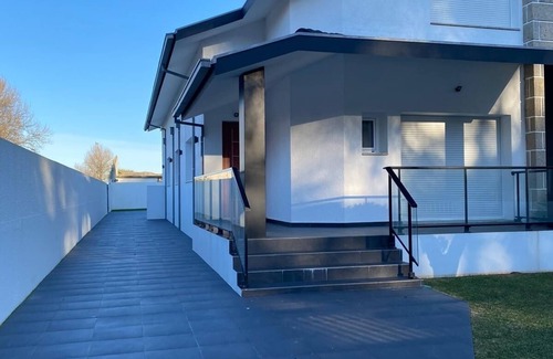 Labruge Villa | Villa 200m² with swimming pool 150m from the beach 10 minutes from Porto