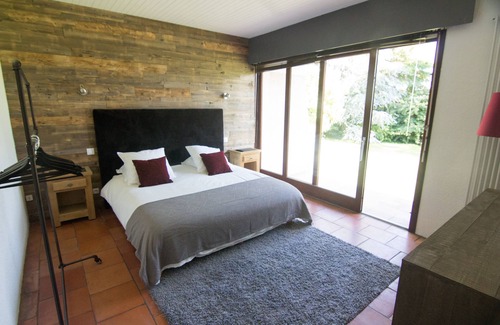 Angresse Villa | Villa 220m2 on a 1 hectare wooded park 8mn from the beaches of hossegor.