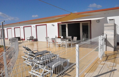 Silves Villa | Villa 5 ch, 6 s. b., air conditioning, heated swimming pool, garden, fitness, bird watching.