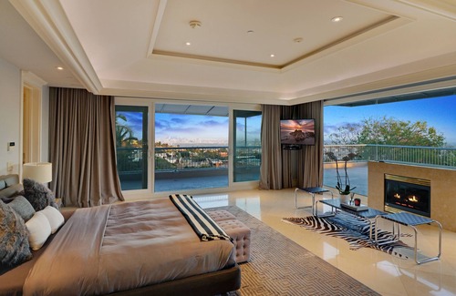 Trousdale Estates Villa | Villa 6bd Los Angeles View Modern Mansion - Fantastic!