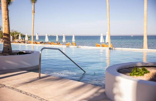 La Paz House | Villa #7 at Puerta Cortes Resort! Golf - Beachclub
