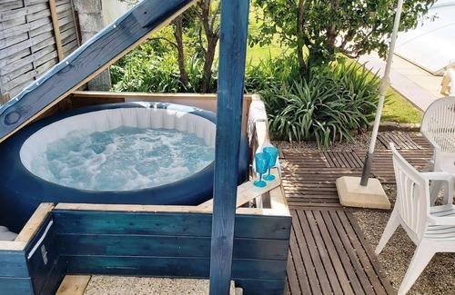 La Chapelle-Achard House | Villa 8 People - Pool, Spa, Garden 15km from beaches