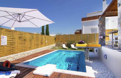 Kirianna House | Villa Aada - Villa Alexandra