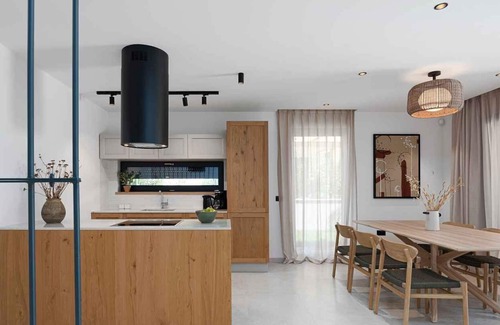 Kadumi House | Villa Albona in Kadumi