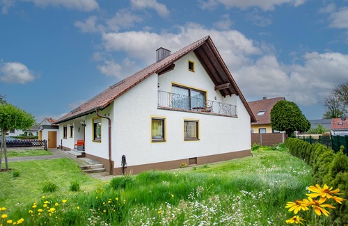 Allersberg Villa | Villa am Wehr - 9 Schlafzimmern + Wellnessbereich Gruppen, Business, Schulung