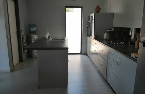 Ngaparou Villa | VILLA AMY near shopping center and 7-minute walk from the beach