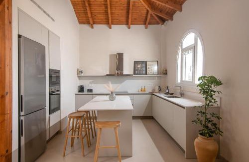 Heraklion Apartment | Villa Anel - A peaceful retreat