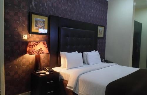 Ikoyi Hotel | Villa Angelia Boutique Hotel