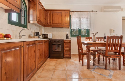 Agrilia Villa | Villa 'Anogia 1' with Mountain View, Wi-Fi and Air Conditioning