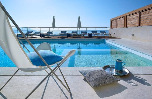 Kokkinon Khorion Villa | Villa Apoi | Private pool, hot tub & seaview!