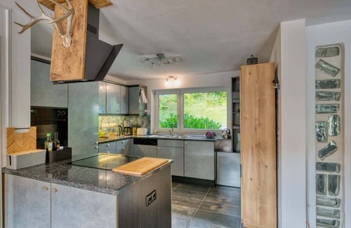 Triberg im Schwarzwald Condo | Villa Arana | Forest View | Oven | BBQ | Balkony