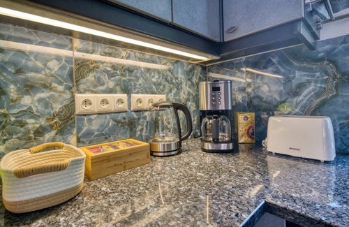 Triberg im Schwarzwald Condo | Villa Arana | Forest View | Oven | BBQ | Balkony