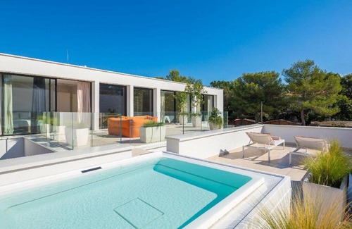 Pakostane Villa | Villa Aron