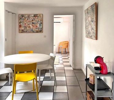Riou - Petit Juas - Av de Grasse Apartment | VILLA ARVOR CANNES Appartement indépendant en bas de maison
