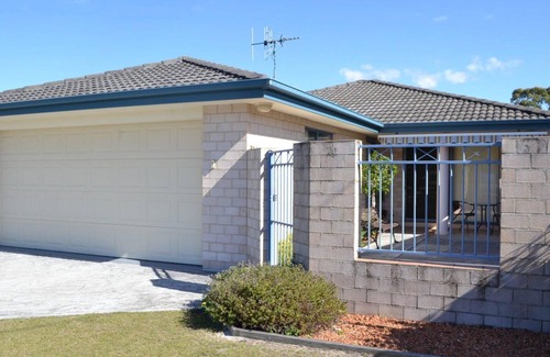 Tuncurry Villa | Villa at 1/54 Parkes Street