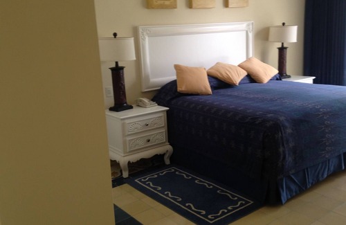 Cerritos Villa | Villa at Premier Resort - Emerald Bay