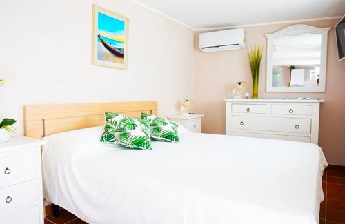 Quartu Sant'Elena Apartment | Villa Aurelia - Modern Seafront Studio Apartment