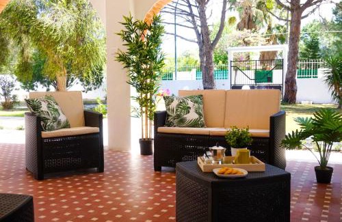 Quartu Sant'Elena Apartment | Villa Aurelia -Seafront Apartment with Patio