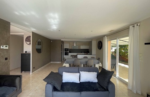 Banyuls-dels-Aspres Villa | Villa Avec Piscine,barbecue,terrasse,proche de la Mer. Idéal Pour les Familles