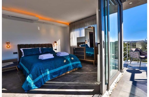 Muratpasa Villa | Villa Ayuda Luxury 3 Bed Spa Retreat