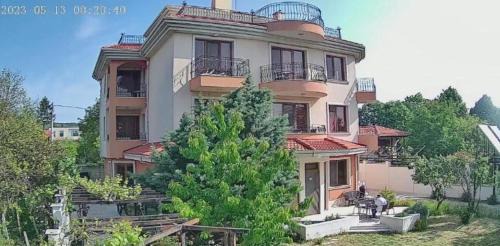 Saints Constantine and Helena House | Villa B&B