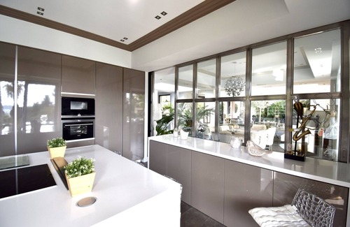 Guerrevieille Villa | Villa BAHAMAS, facing St Tropez, beaches 100 m'away