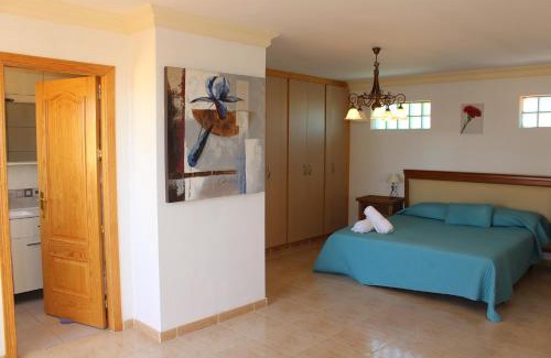 New Golden Mile Villa | Villa Bart