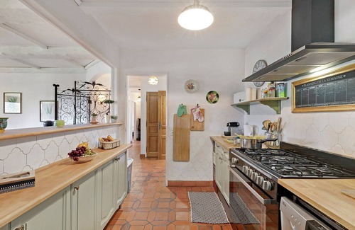 Levens Villa | Villa Benni - Swimming pool mountain view, Levens, France