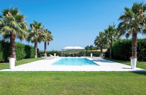 Misano Adriatico Villa | Villa Bianca 10, Emma Villas