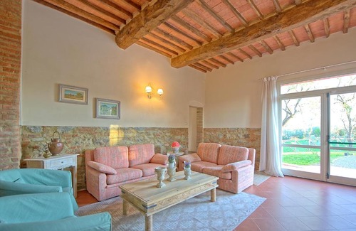 Legoli Villa | Villa Bonriposo by PosarelliVillas