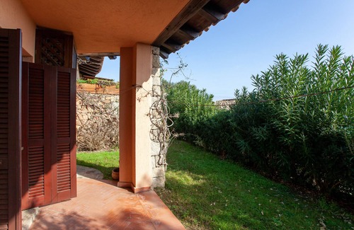 Puntaldia Villa | Villa 'Briziola' with Sea View, Wi-Fi and Air Conditioning
