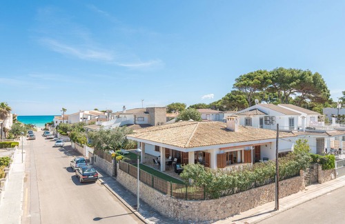 Muro Villa | Villa Bugambilia is just 50 meters from a long sandy beach.