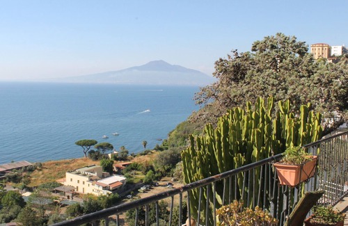 Seiano Villa | Villa Capri Top Tours Positano Capri and Pompeii in 3 days